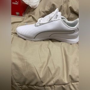 Ella lace-up women’s puma size 11